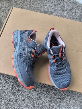 Wmns Asics Gel-Venture 8 running shoes Size 9